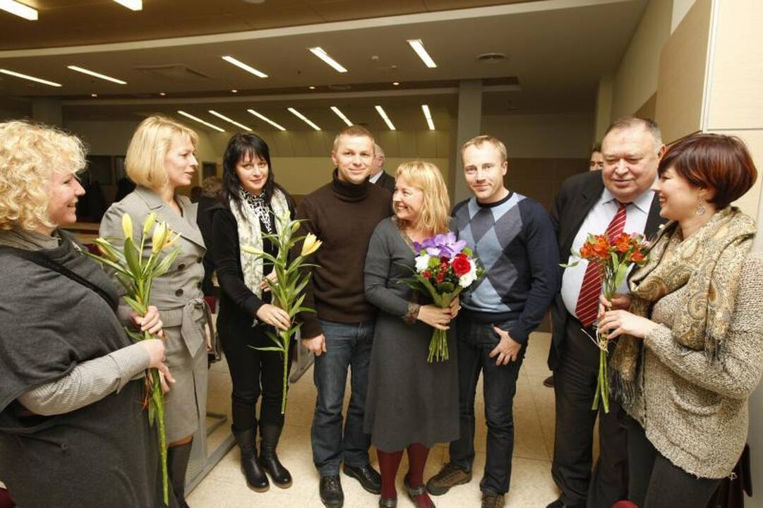 Knyga, kurioje į jūrą žvelgiama ne iš paplūdimio