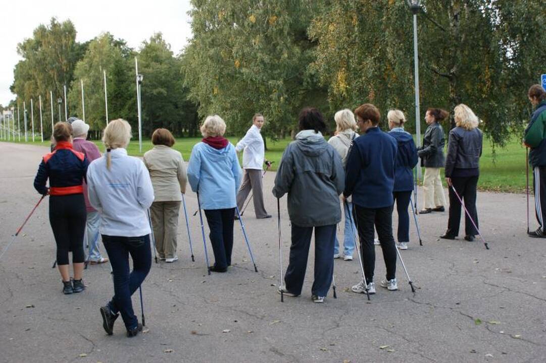 Klaipėdiečiams - nemokami šiaurietiško ėjimo užsiėmimai