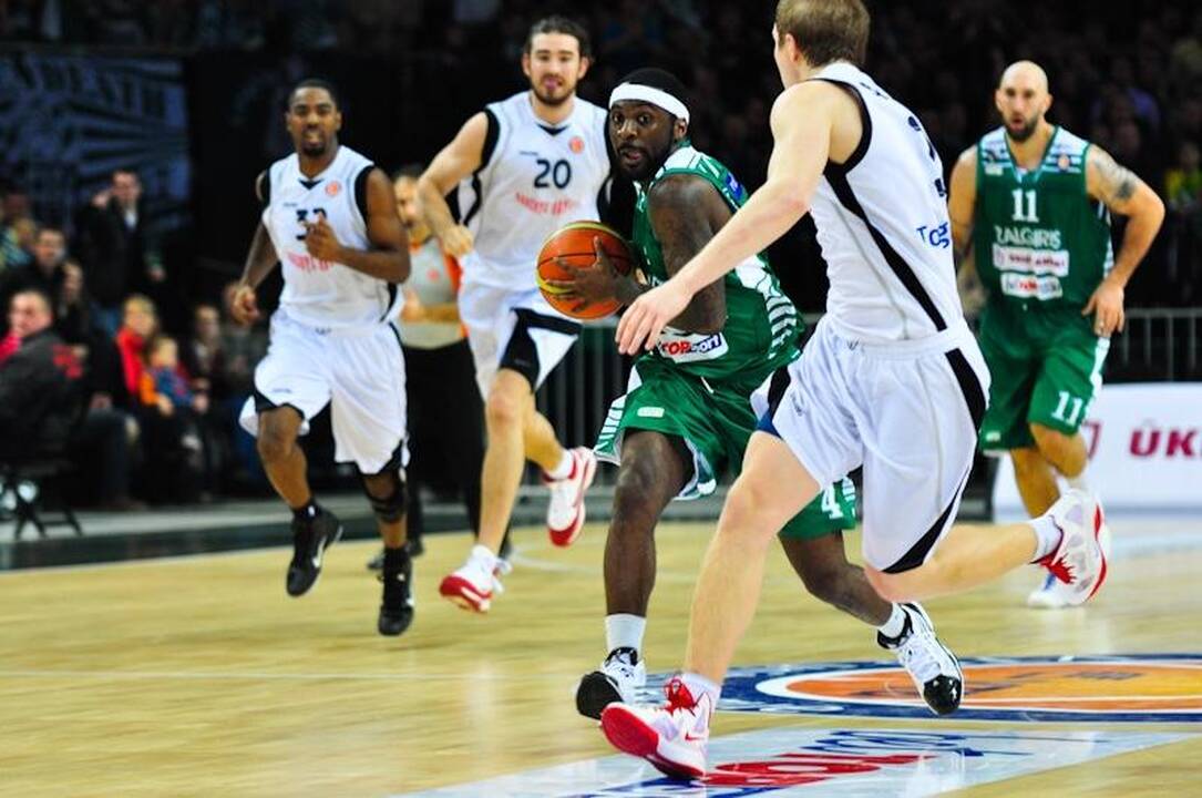 Pirmosiose rungtynėse naujoje arenoje „Žalgiris“ iškovojo pergalę