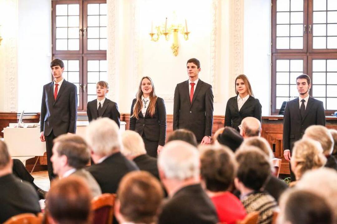 Knyga apie Maironį A. Ruseckaitei pelnė B. Brazdžionio premiją