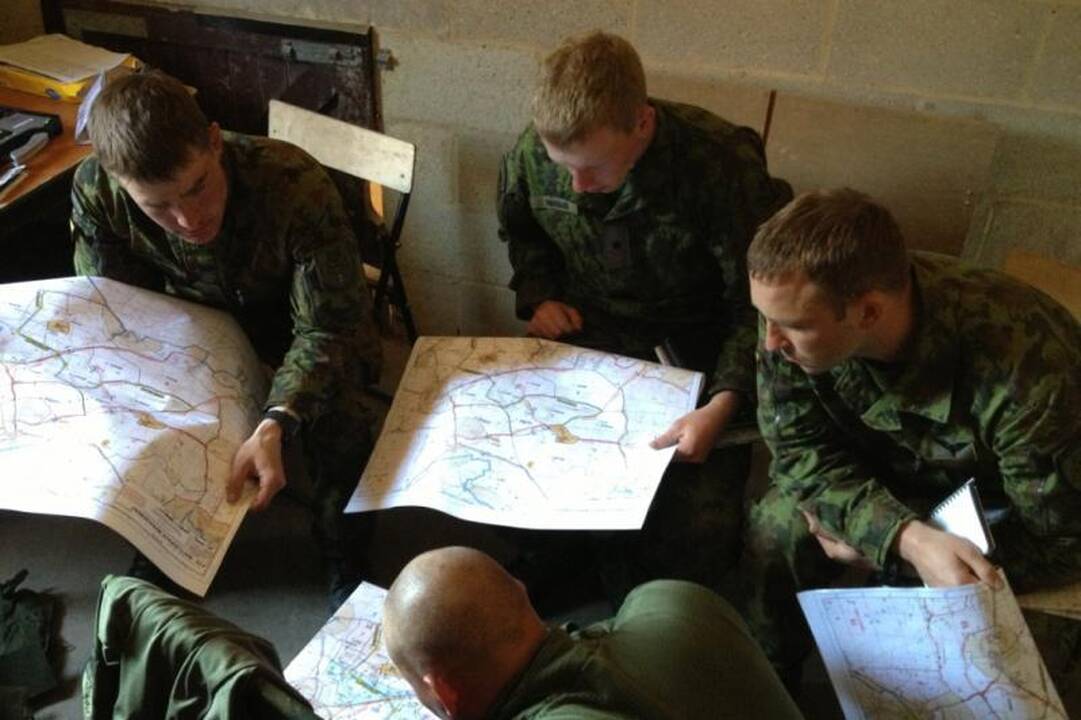 Lietuvos kariai treniruojasi britų suregtose pratybose 