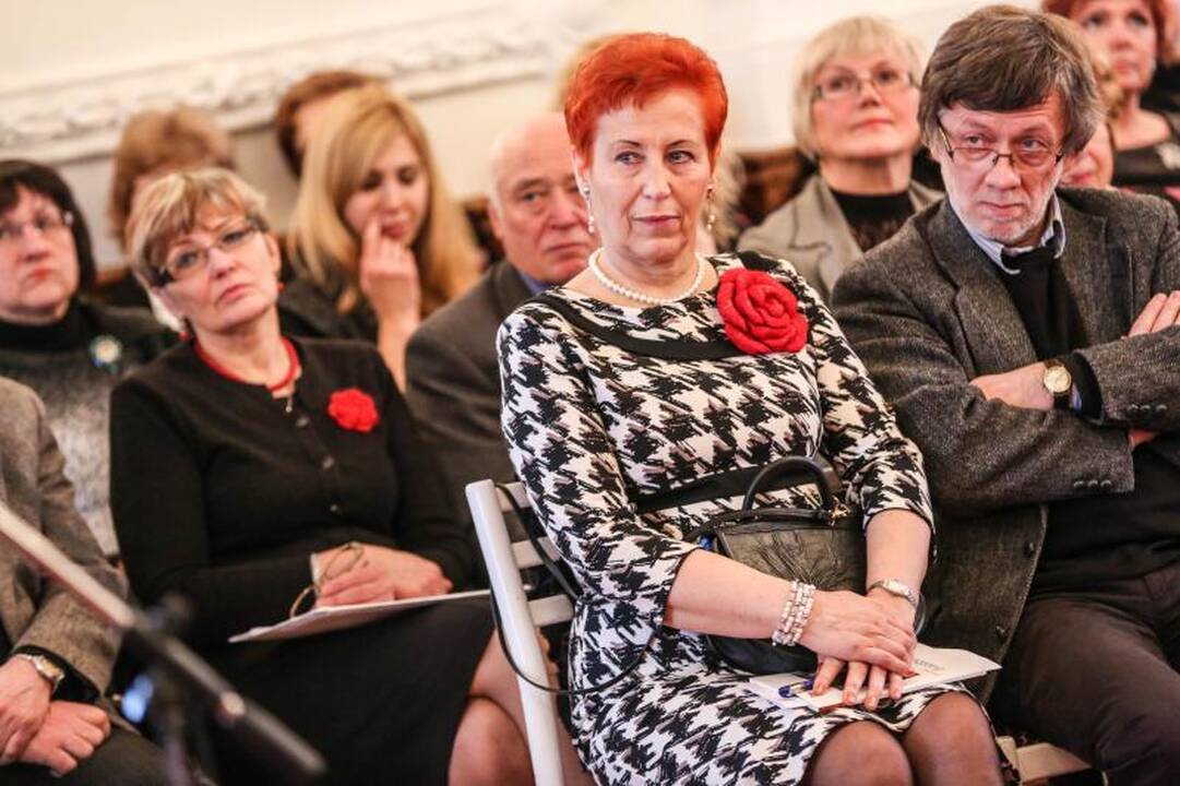 Knyga apie Maironį A. Ruseckaitei pelnė B. Brazdžionio premiją