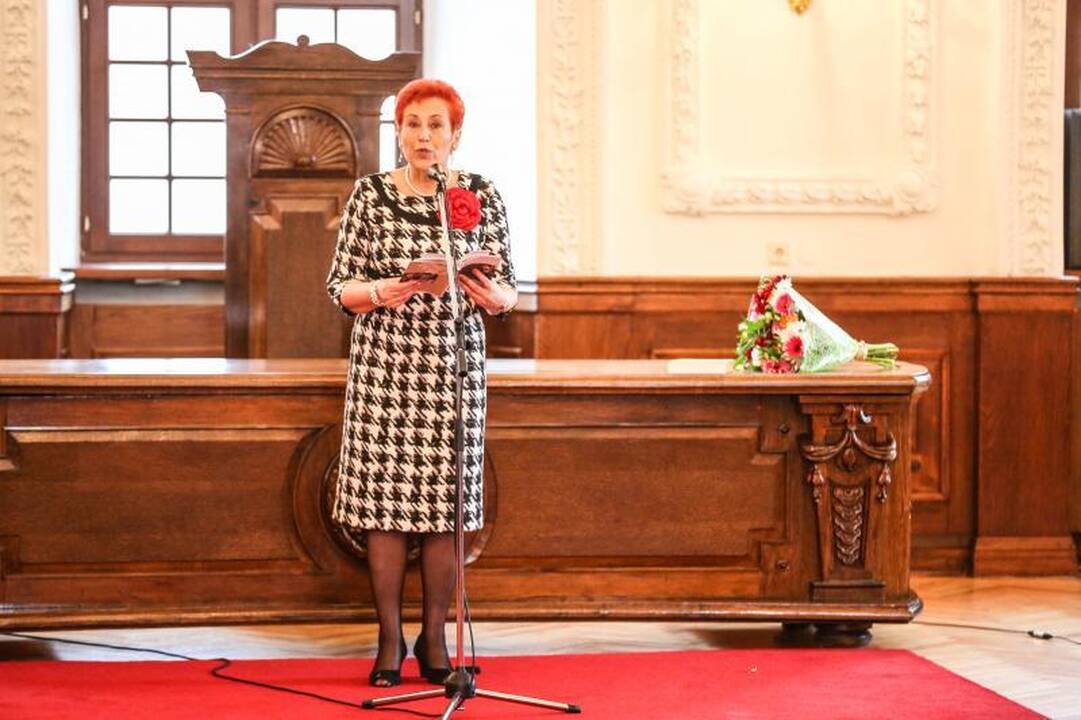 Knyga apie Maironį A. Ruseckaitei pelnė B. Brazdžionio premiją