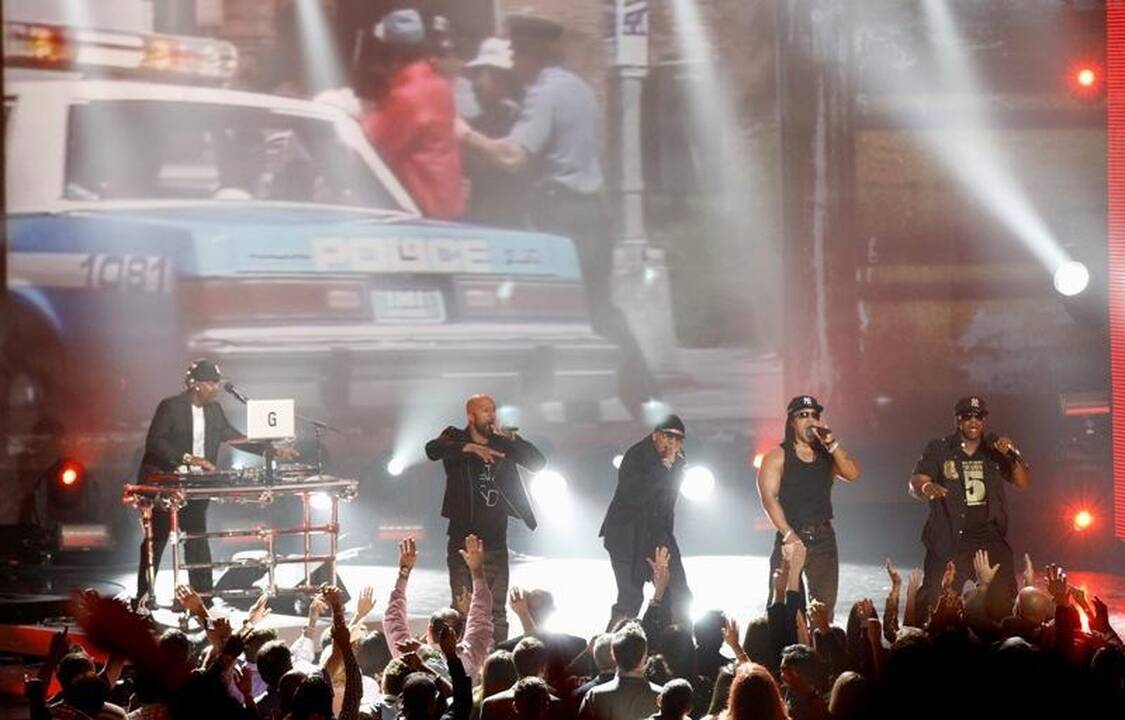 Kanye Westas gavo daugiausia „Grammy“ nominacijų