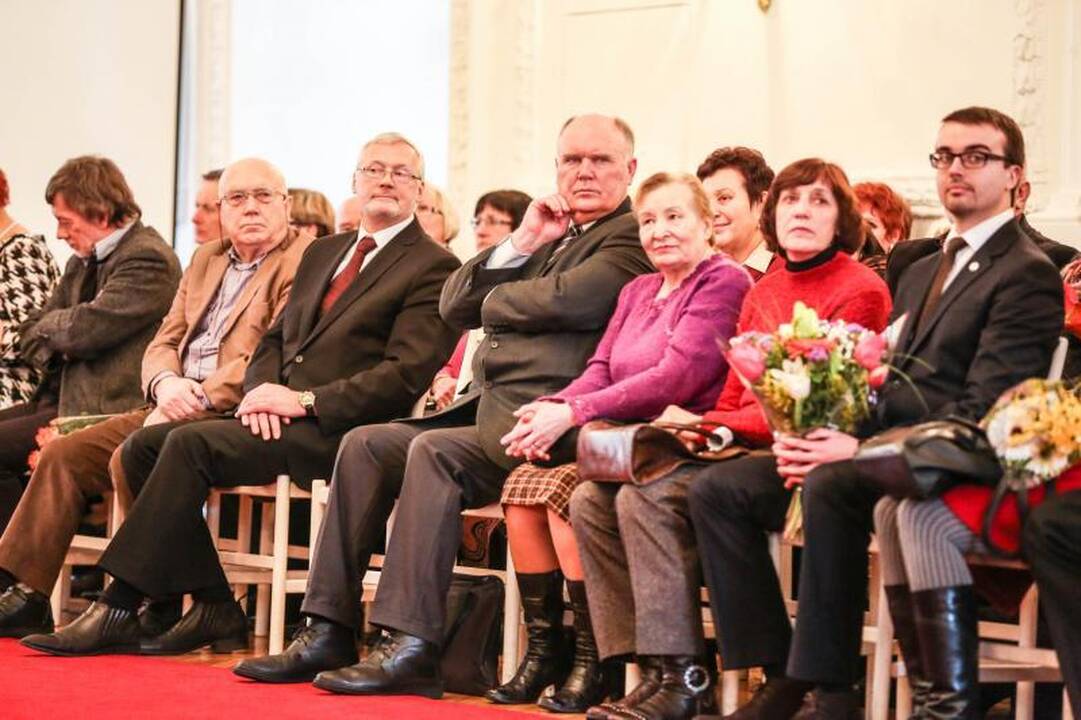 Knyga apie Maironį A. Ruseckaitei pelnė B. Brazdžionio premiją
