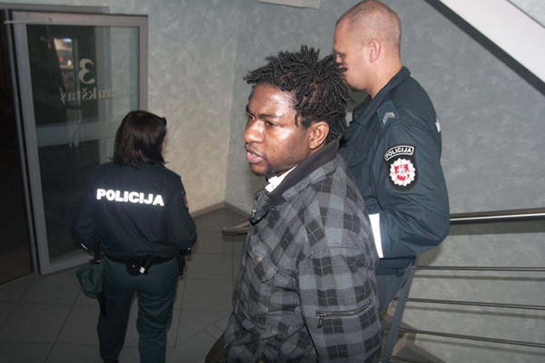 Teismo dovana nigeriečio gimtadienio proga – nelaisvė (papildyta)