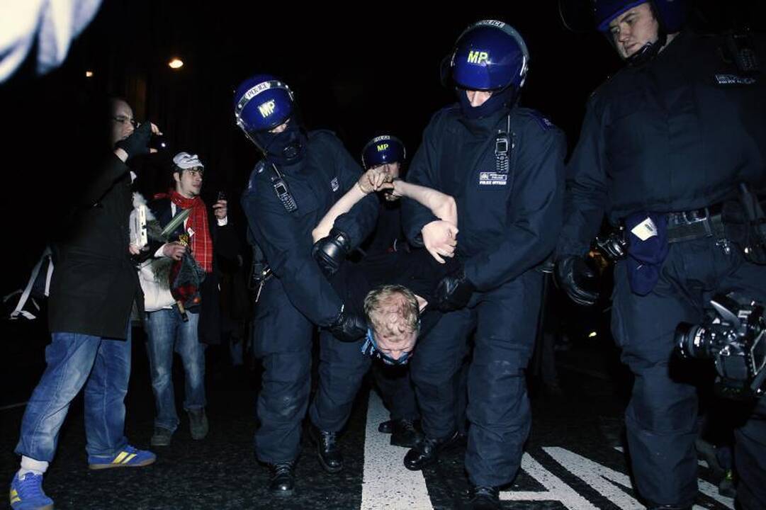 Londone baigta ardyti antikapitalistinio „Occupy“ judėjimo stovykla