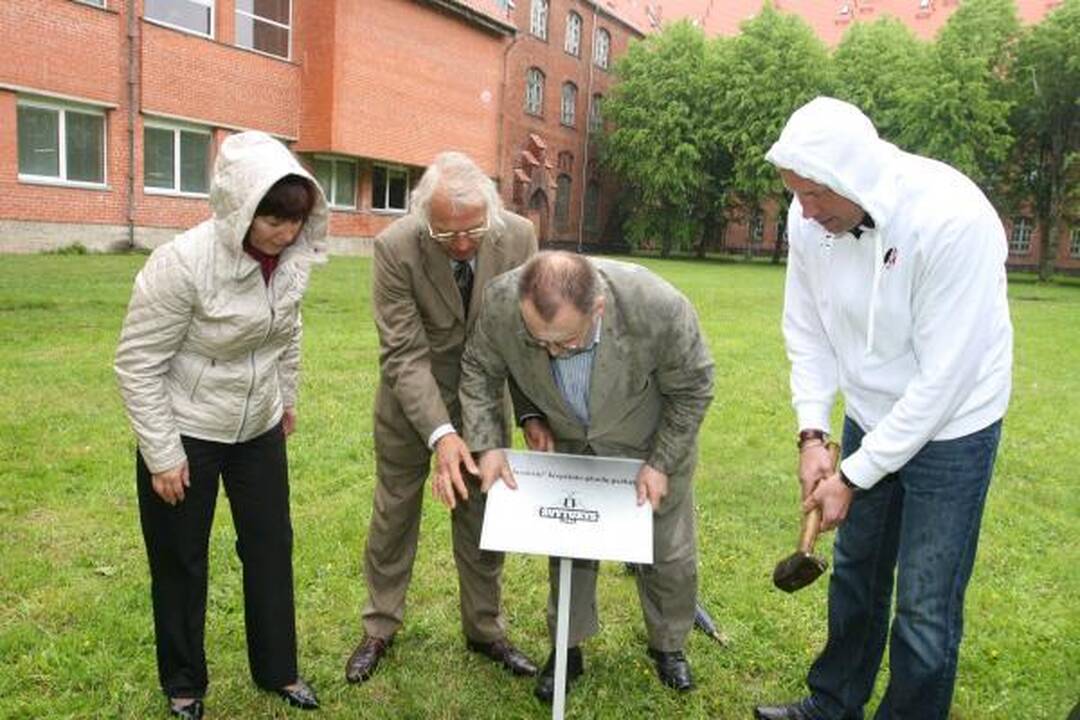 „Lietuvos ryto“ pergales primins ąžuolų parkas