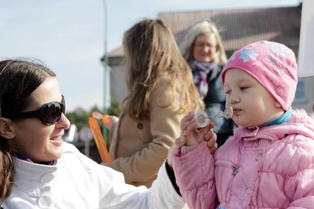 Saulėtą rudens dieną Melnragėje pramogavo šeimos