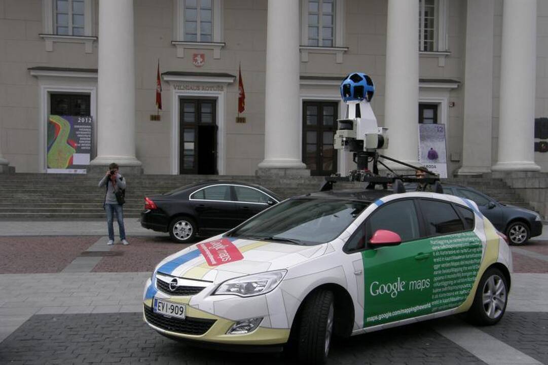 „Google“ automobiliai į šalies gatves išriedės penktadienį
