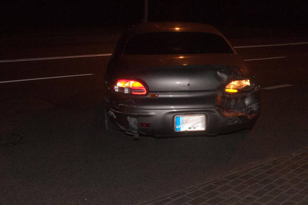 Automobilio statymo naktį atbulai ypatumai