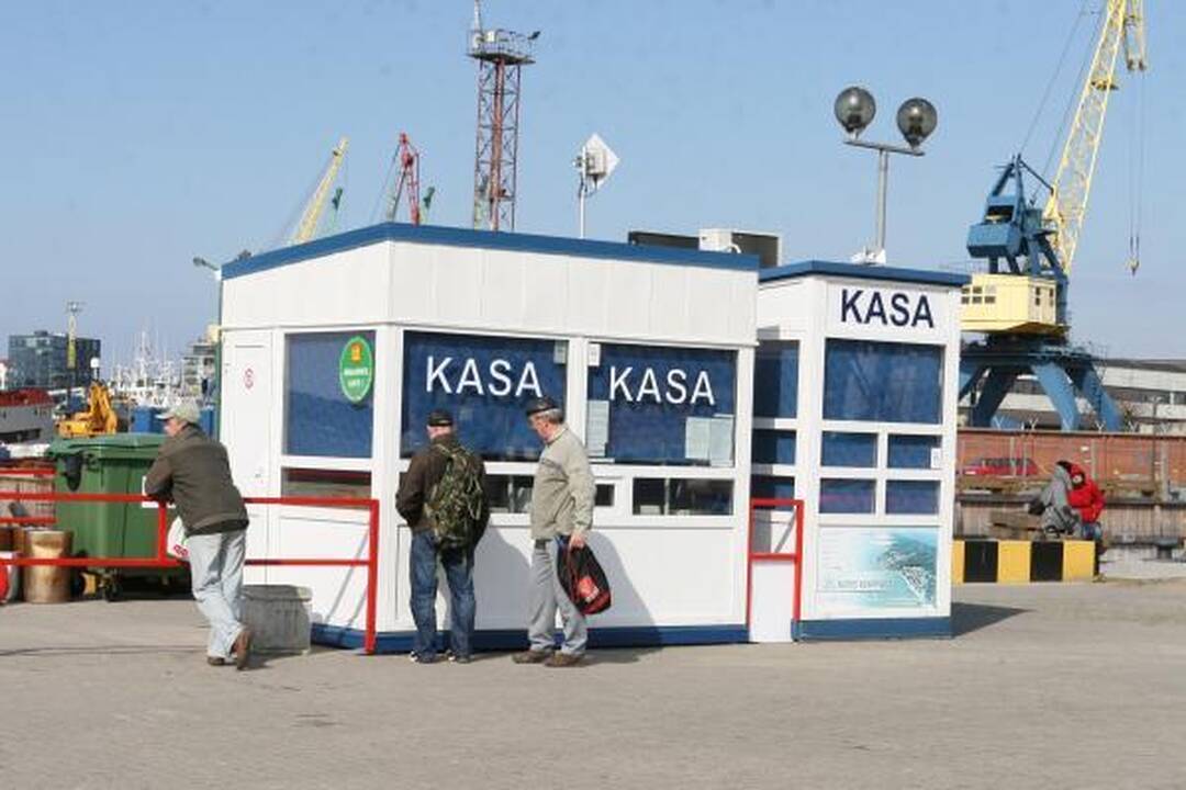 Senosios perkėlos keleivius į centrą veš traukinukas