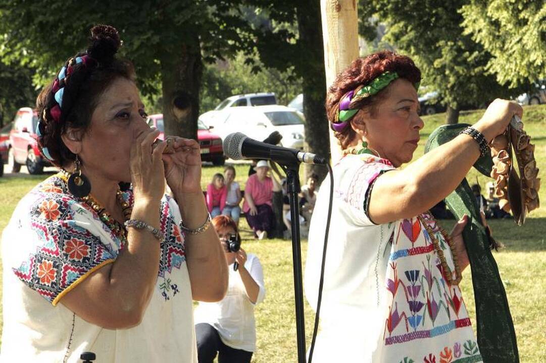 Meksikos indėnų palikuonys šoko Vilkijoje
