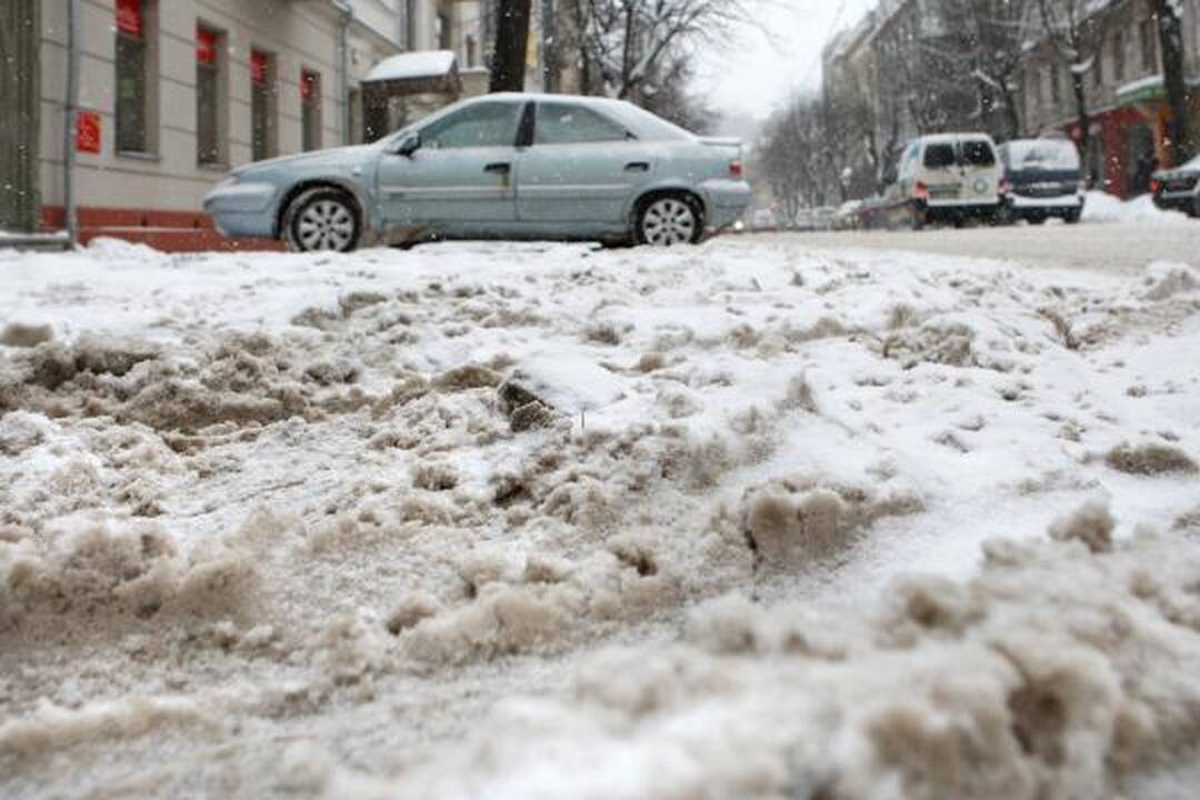Žiema Kaune: eismo sąlygos sudėtingos (papildyta)