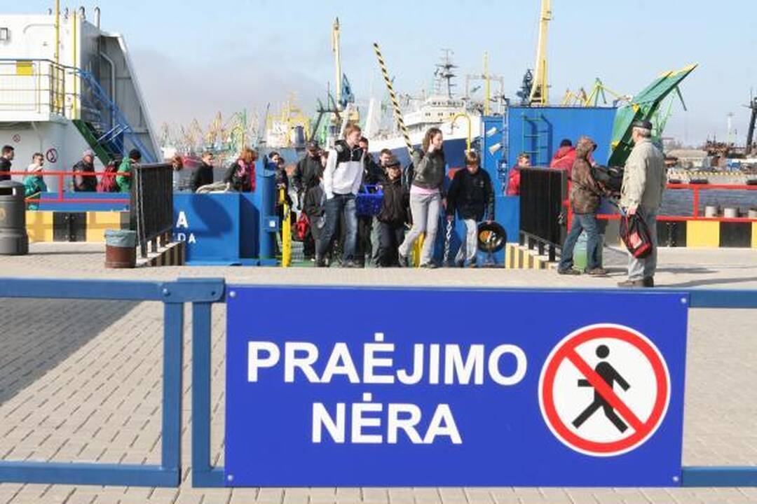 Senosios perkėlos keleivius į centrą veš traukinukas