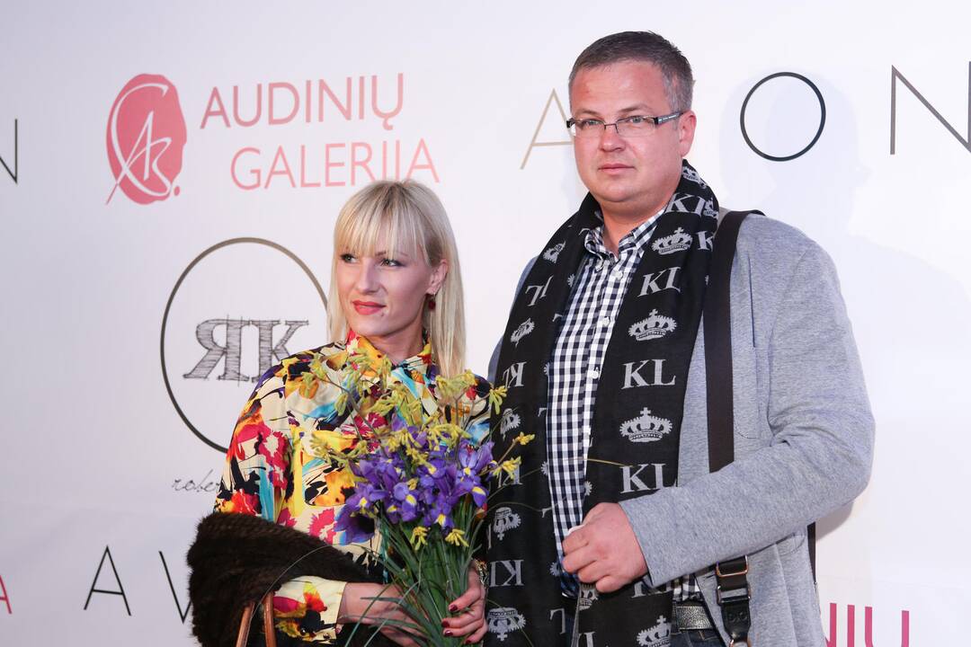 „Mis Lietuva“ gundė „kietu įvaizdžiu“ ir atvira nugara