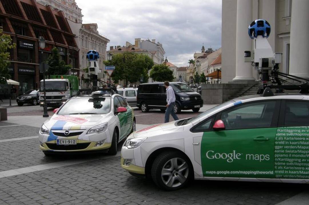 „Google“ automobiliai į šalies gatves išriedės penktadienį