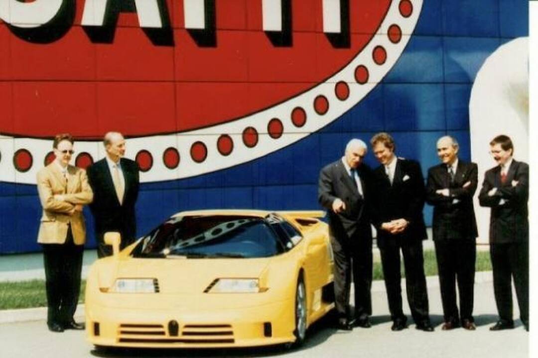 M. Schumacherio „Bugatti“ – aukcione