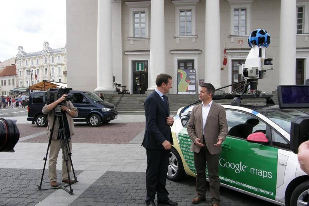 „Google“ automobiliai į šalies gatves išriedės penktadienį