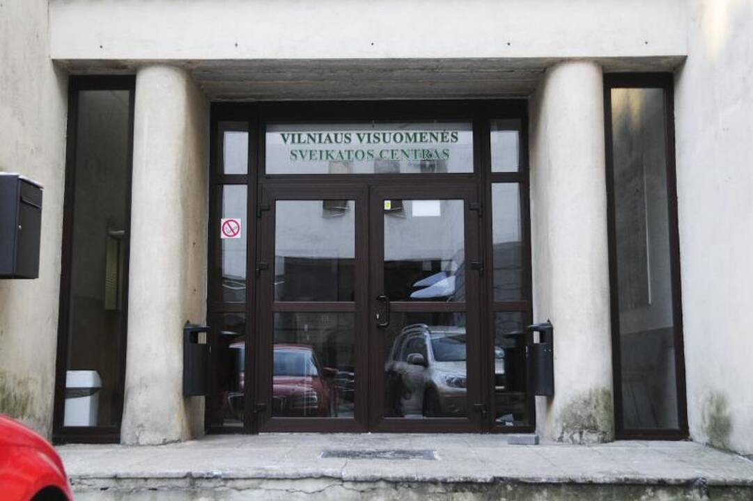 Vilniaus centre rastas vokas su neaiškaus turinio medžiaga