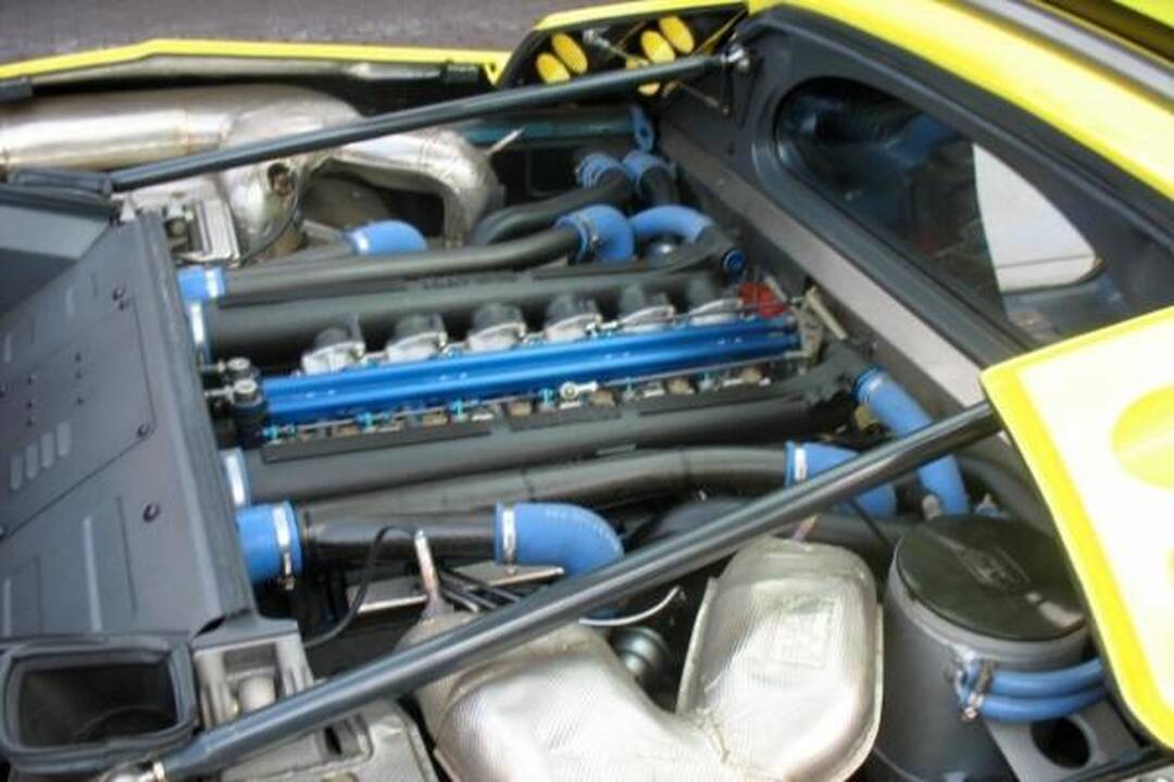 M. Schumacherio „Bugatti“ – aukcione