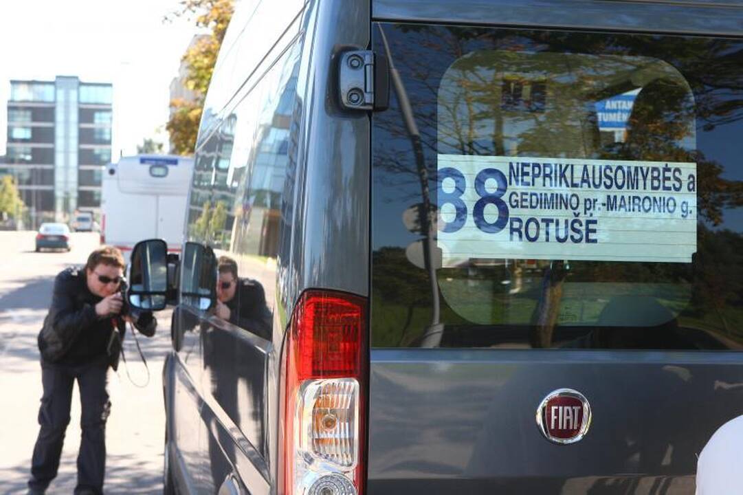 Vilniaus senamiesčio gatvėmis rieda 4 autobusai