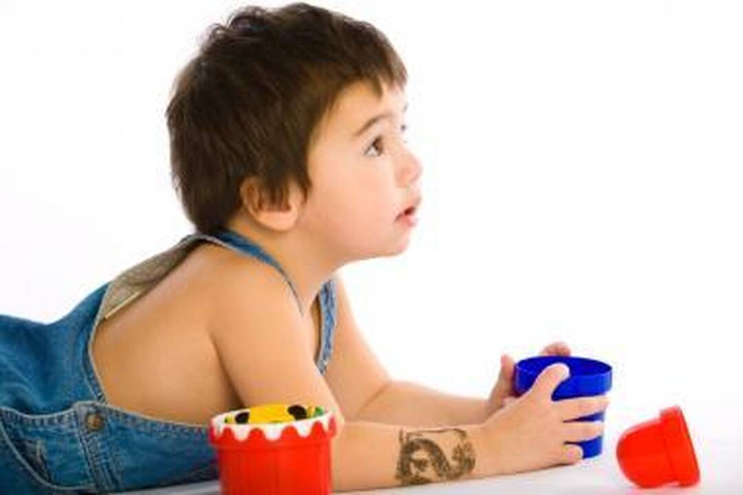 Vaikų dingimo prevencija - mažylius tatuiruoti