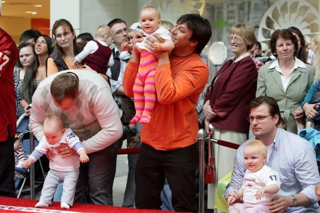 Kūdikių lenktynėse pirmavo mergaitės
