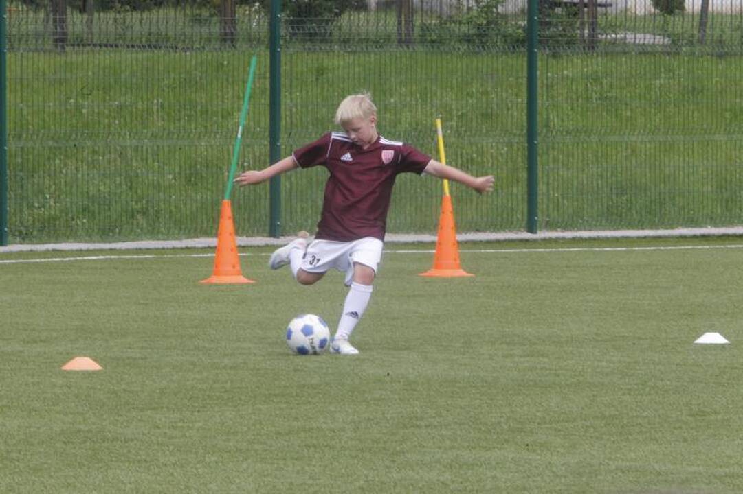 Fabijoniškėse vartus atvėrė naujas futbolo stadionas