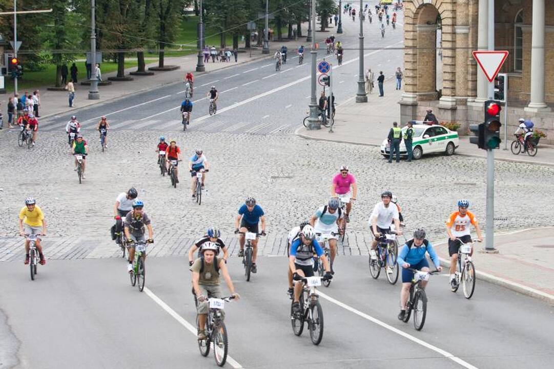 Sekmadienį Vilnius atiduotas dviratininkams