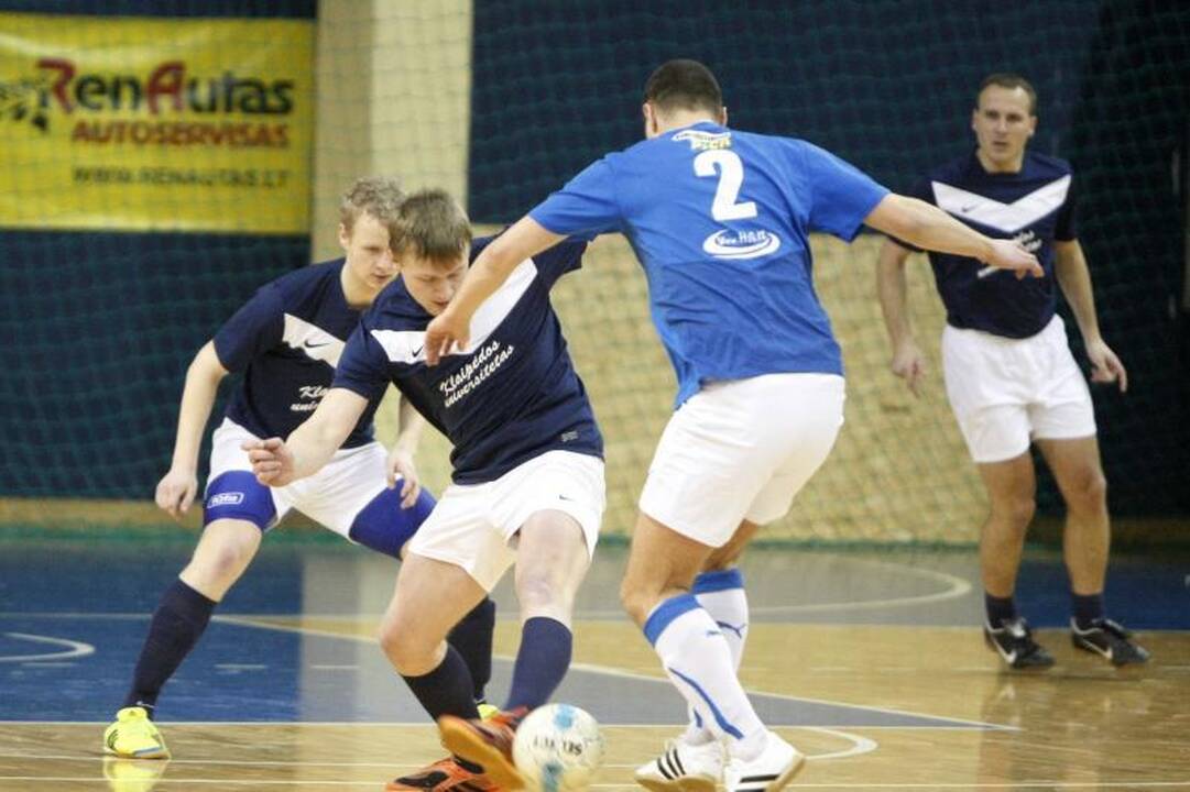 Klaipėdos salės futbolo čempionai paaiškėjo tik po baudinių 