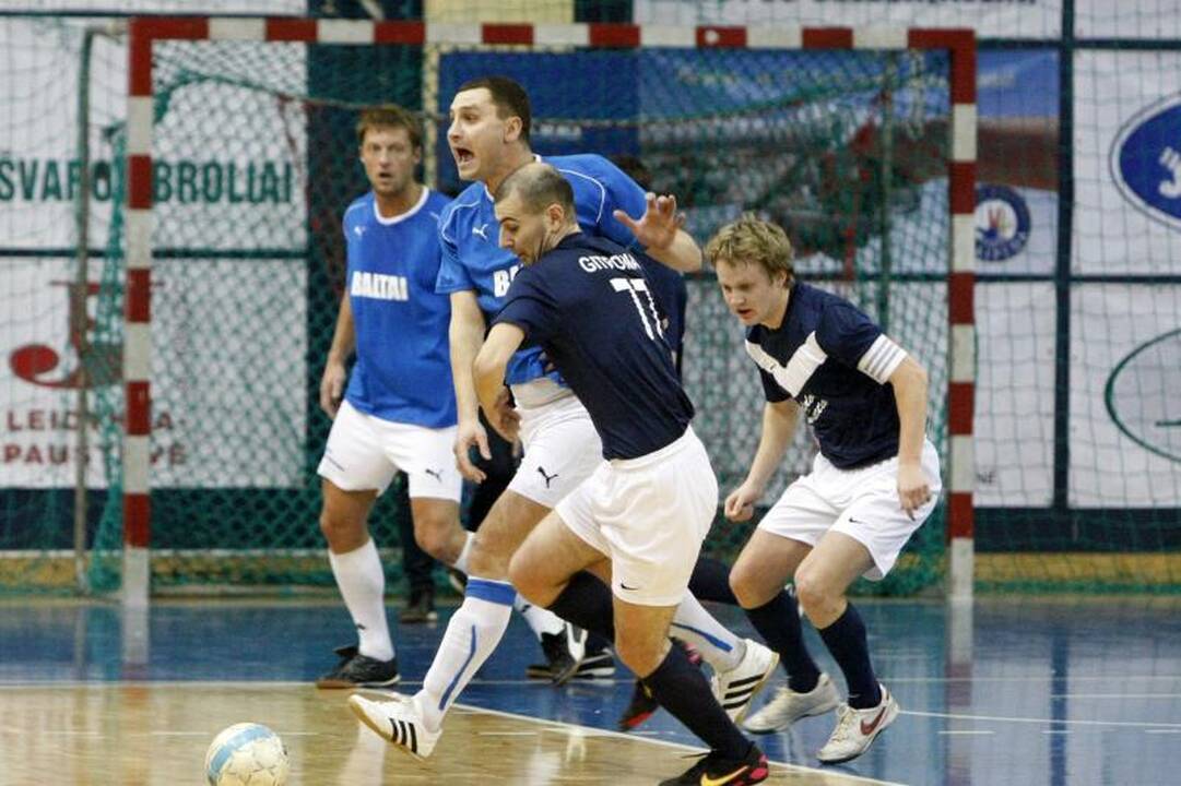 Klaipėdos salės futbolo čempionai paaiškėjo tik po baudinių 