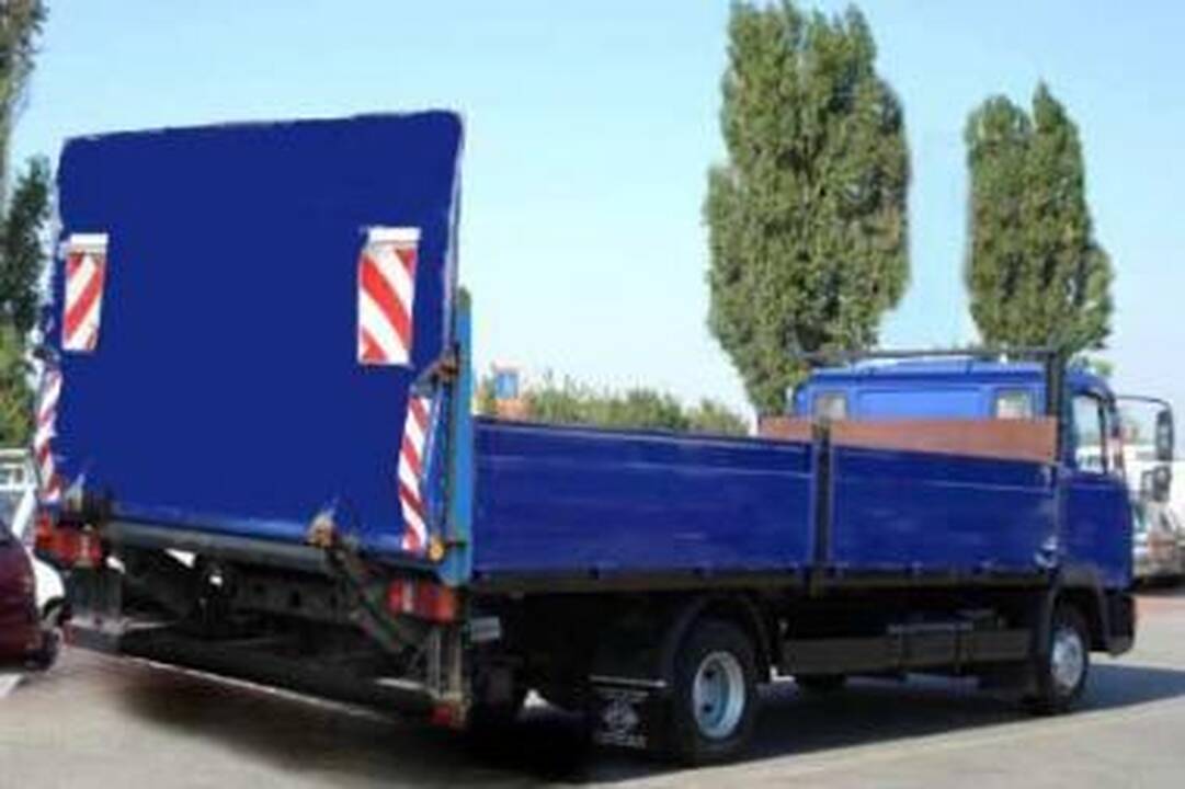 Kėdainių rajone avariją sukėlė įtariamas sunkvežimio vagis