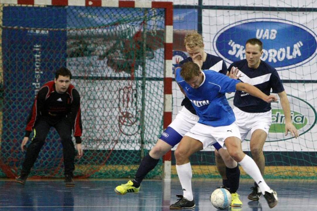 Klaipėdos salės futbolo čempionai paaiškėjo tik po baudinių 