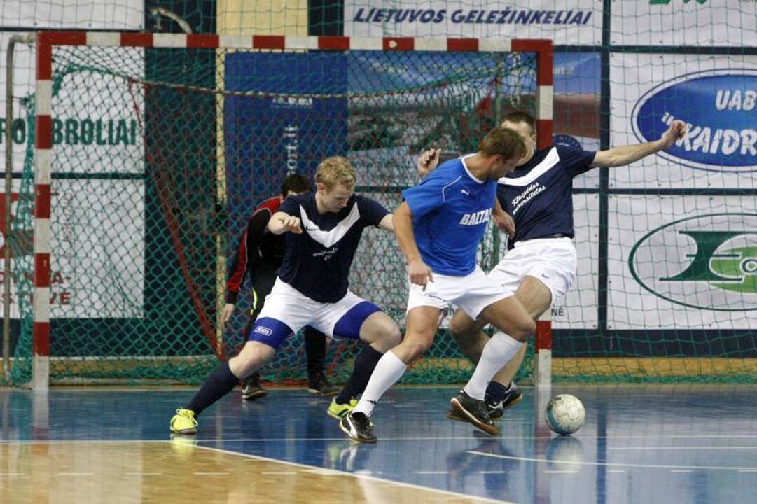 Klaipėdos salės futbolo čempionai paaiškėjo tik po baudinių 