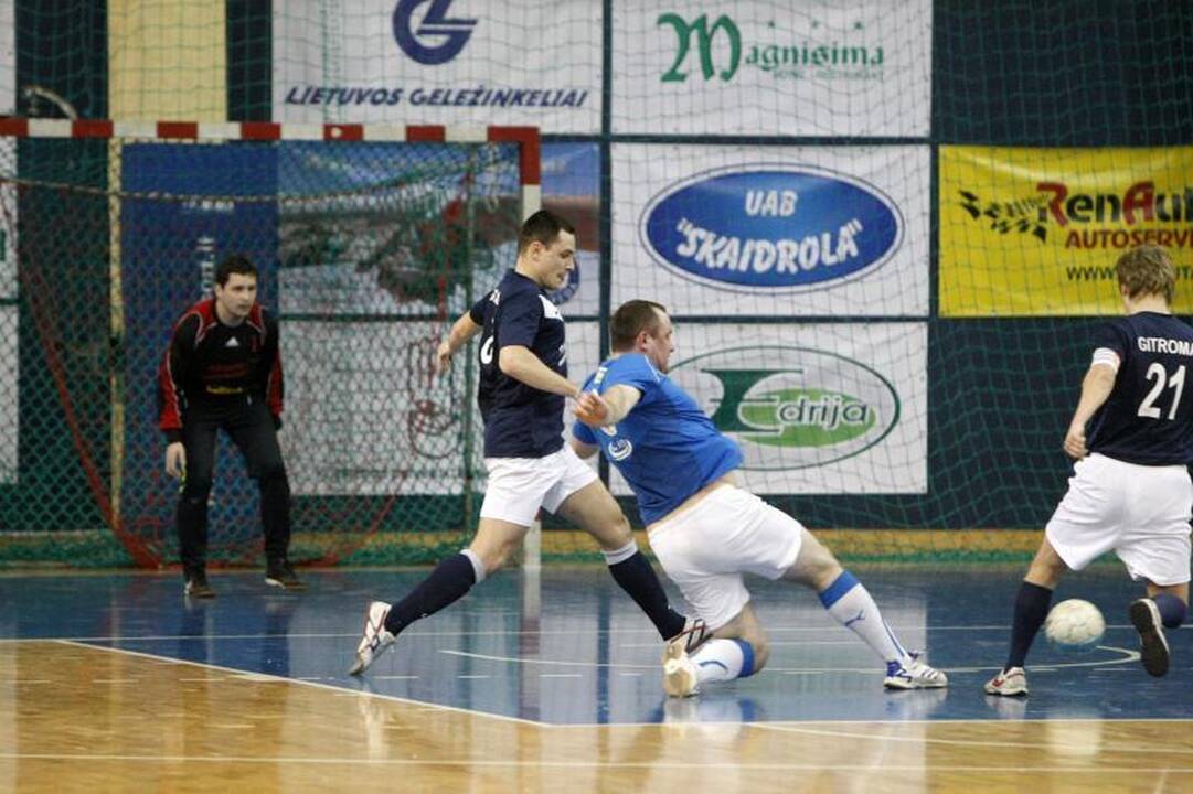 Klaipėdos salės futbolo čempionai paaiškėjo tik po baudinių 
