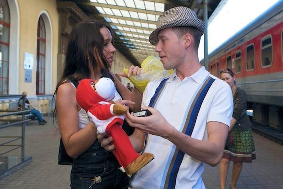 Sasha Son(g) į „Euroviziją“ Maskvoje išvyko traukiniu