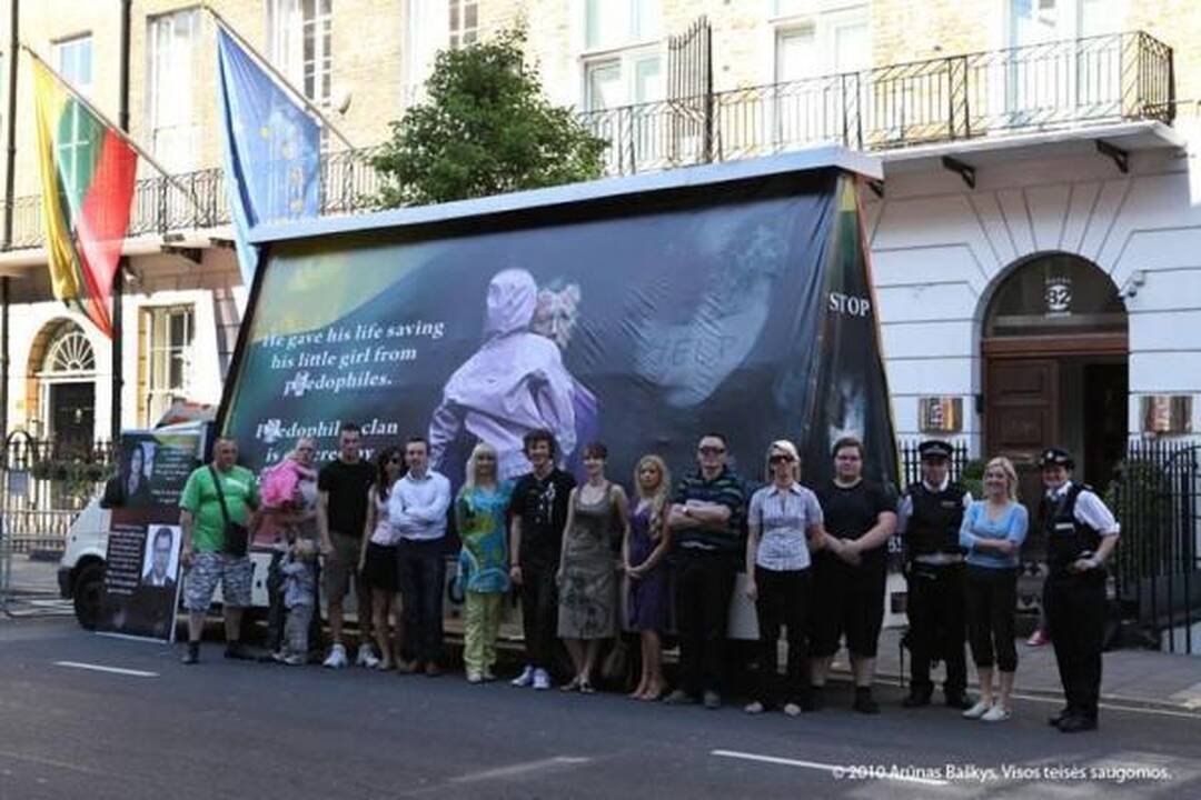Londono ir Dublino lietuviai dar kartą pareiškė savo nuomonę dėl D.Kedžio dukters (papildyta)