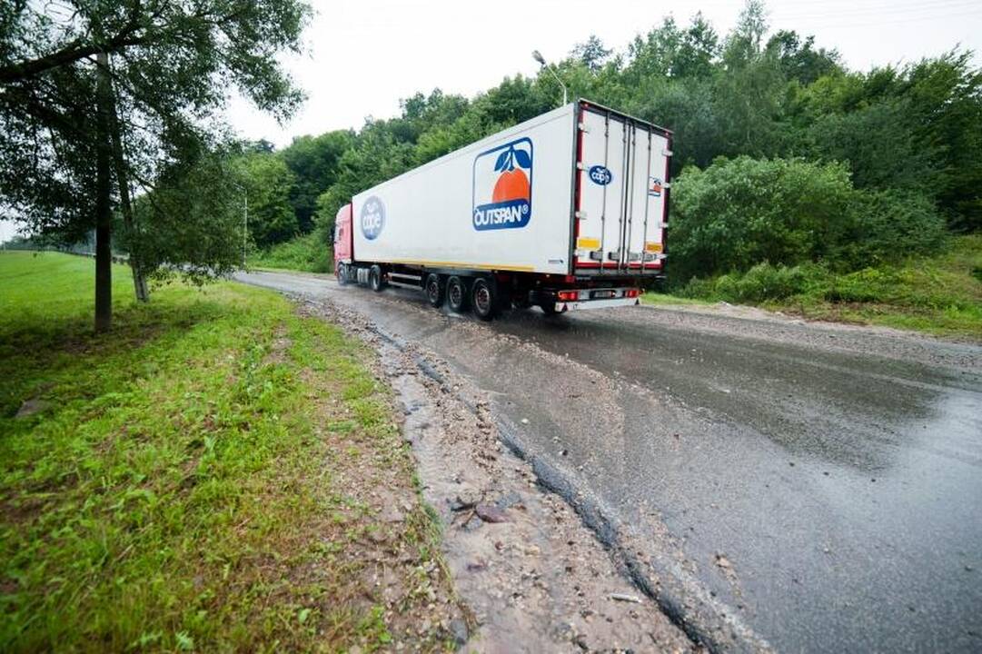 Kauniečiams vairuotojams – naktinės liūties išbandymai