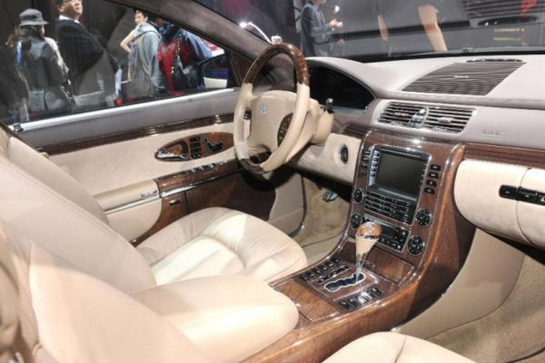 Pekino automobilių paroda: beveik nepasikeitęs „Maybach“ 