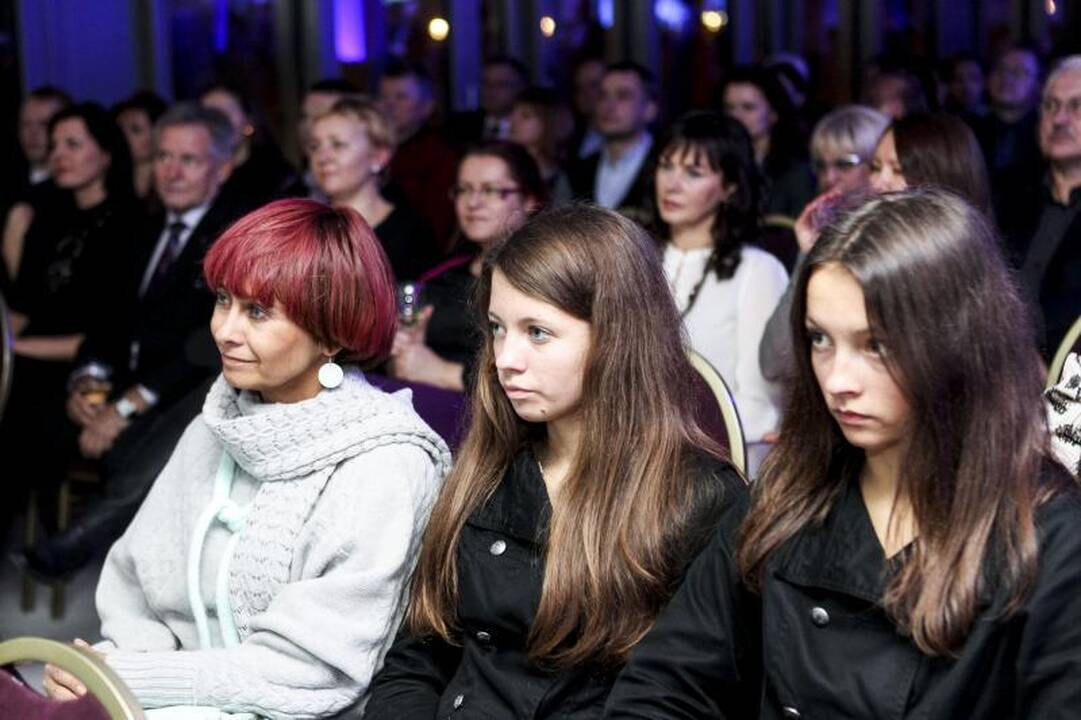 Televizijos pristatyme šėlo ir politikai, ir šou žvaigždės