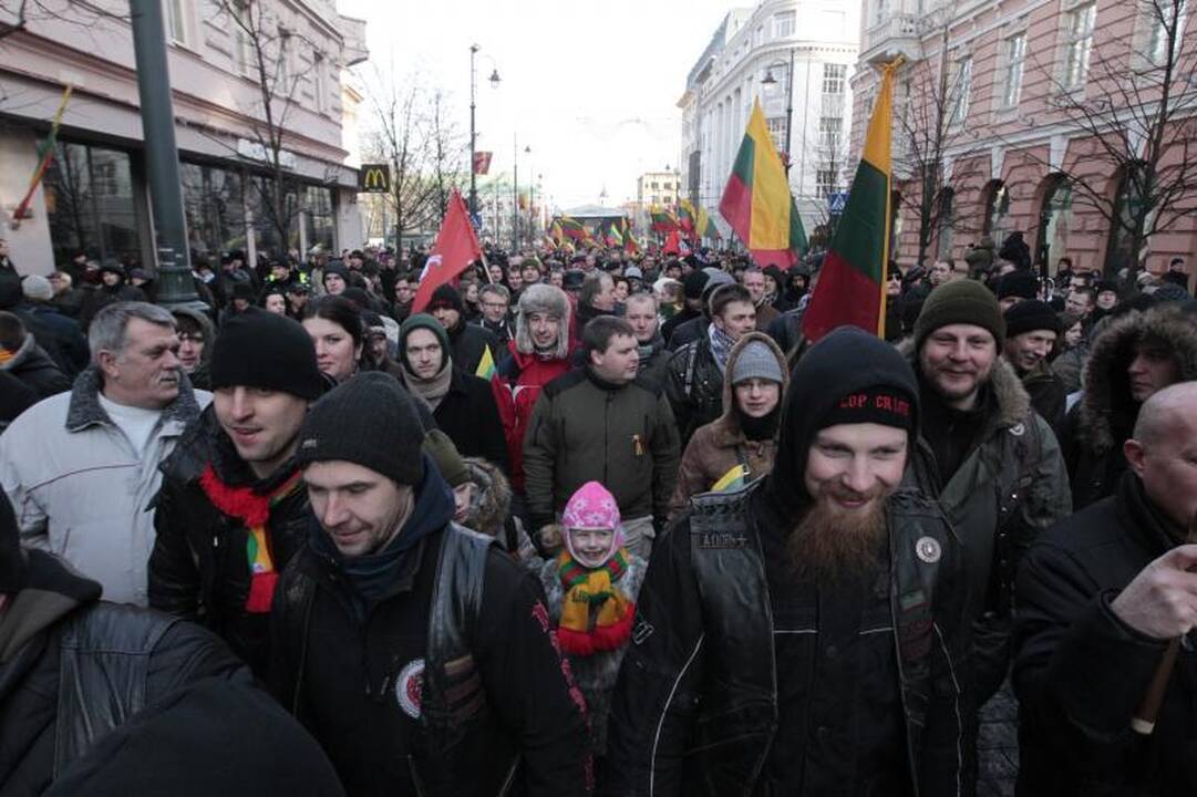 Uždraustoje eisenoje Vilniuje - tūkstančiai nacionalistų