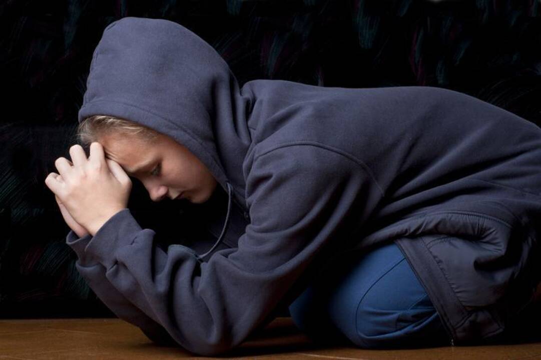 Kretingiškė apskundė ją iš namų išvariusį patėvį