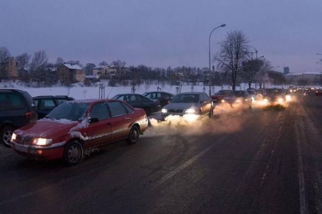 Protestas prieš automobilių mokestį – negausus ir padrikas