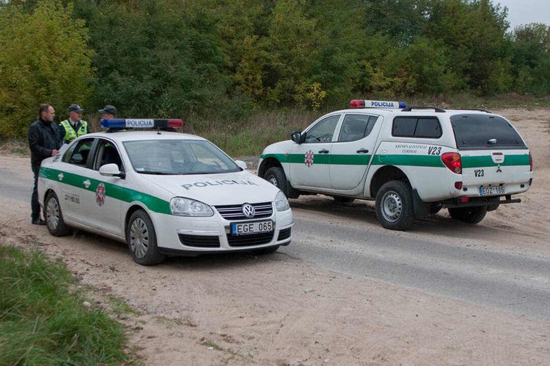 Po visą savaitgalį vykusių gaudynių vairuotojas įkliuvo girtas