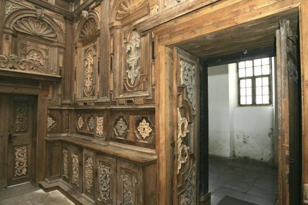 Meras pageidauja UNESCO statuso Pažaisliui, vienuolės – ne (papildyta)