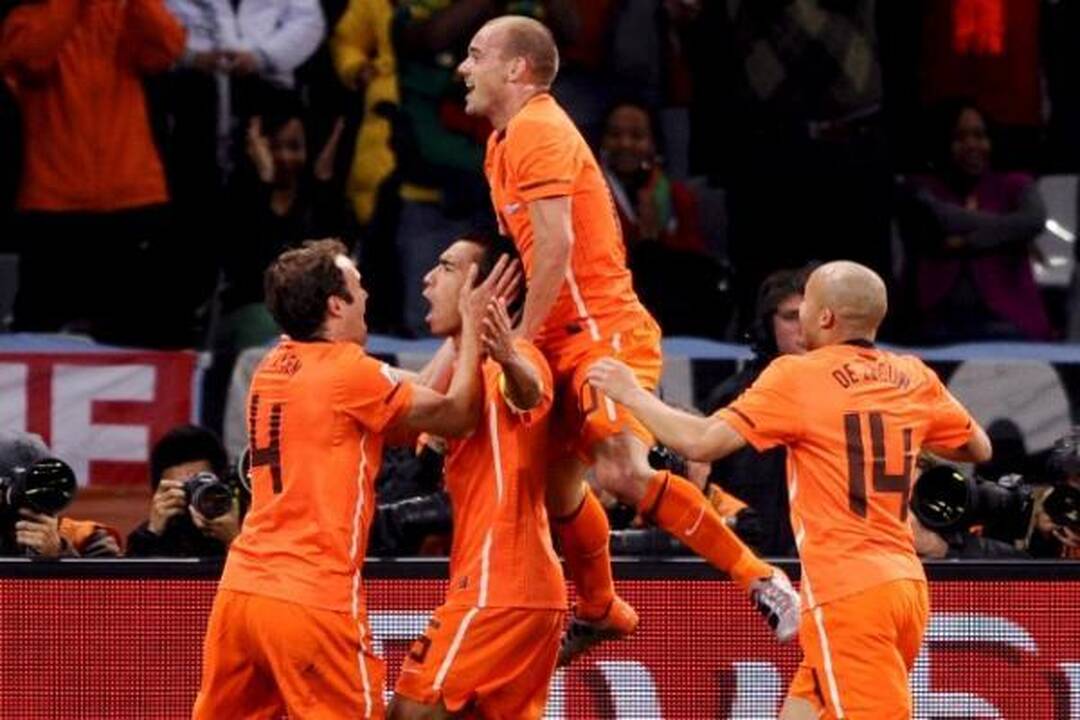 Į finalą keliauja olandai, rezultatu 3:2 įveikę Urugvajų
