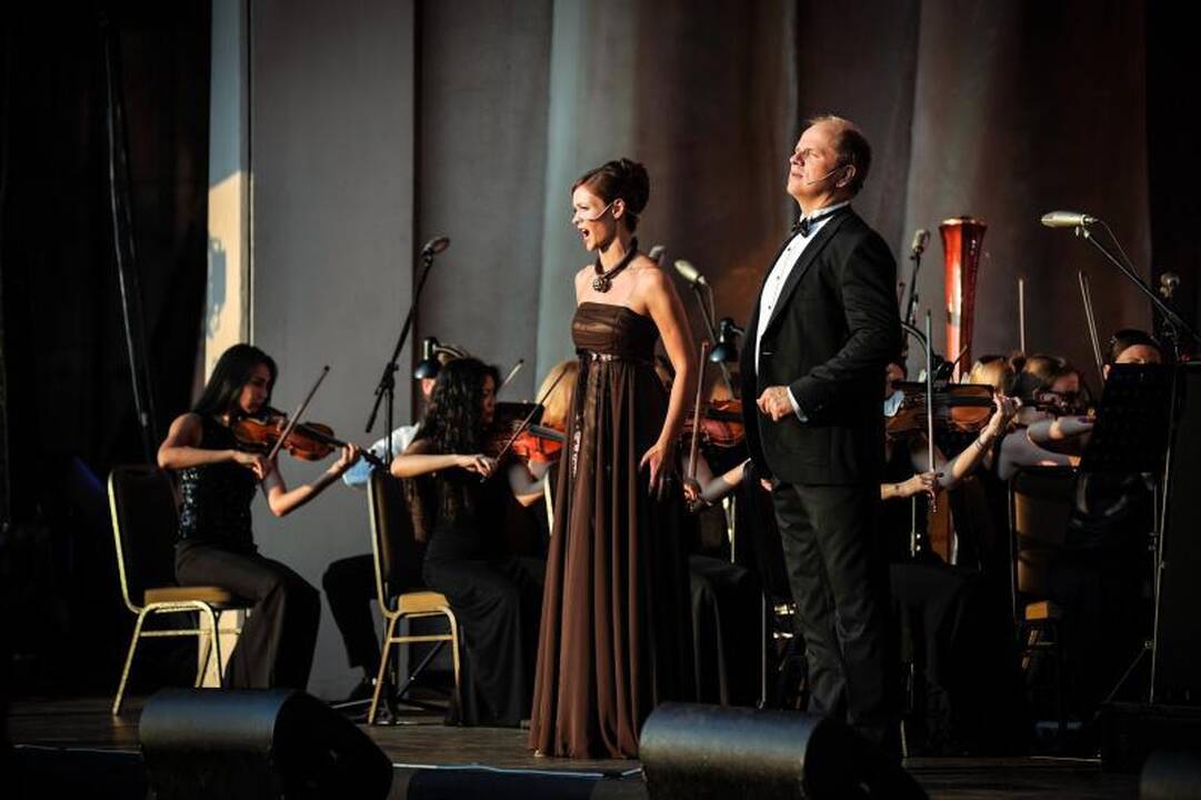 „Operetę Kauno pilyje“ lydėjo saulės ir gerbėjų šiluma