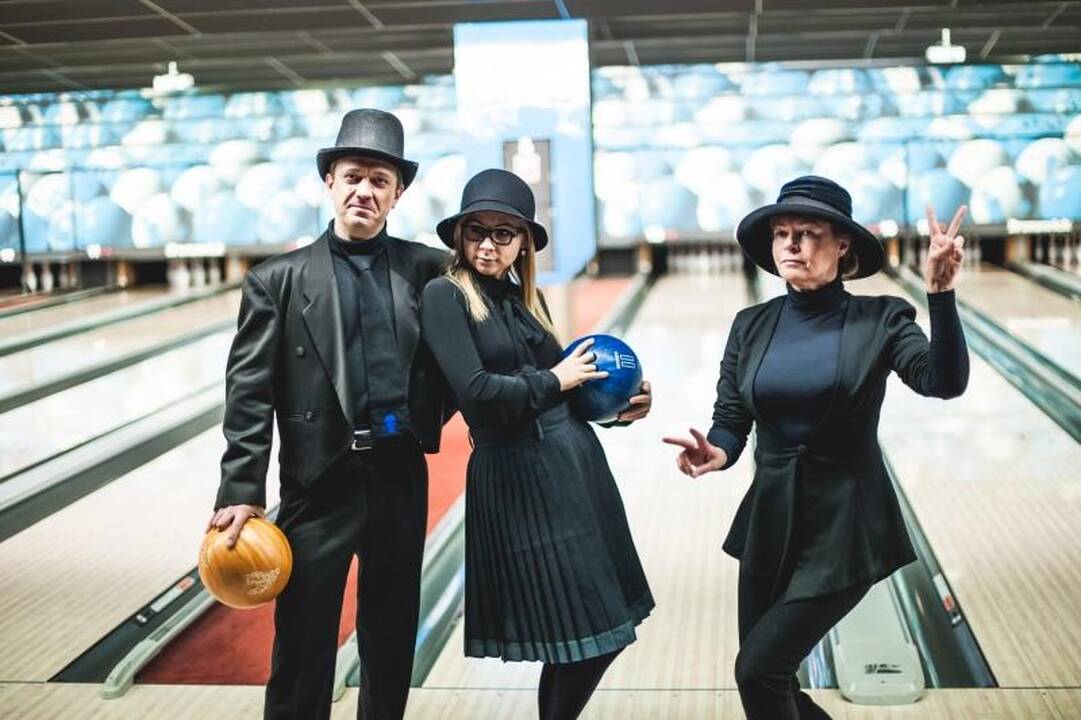 Kauno teatralų boulingo turnyre triumfavo Mažasis teatras