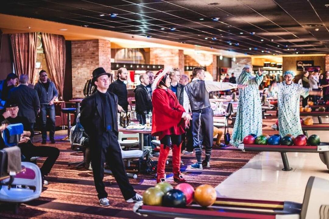 Kauno teatralų boulingo turnyre triumfavo Mažasis teatras